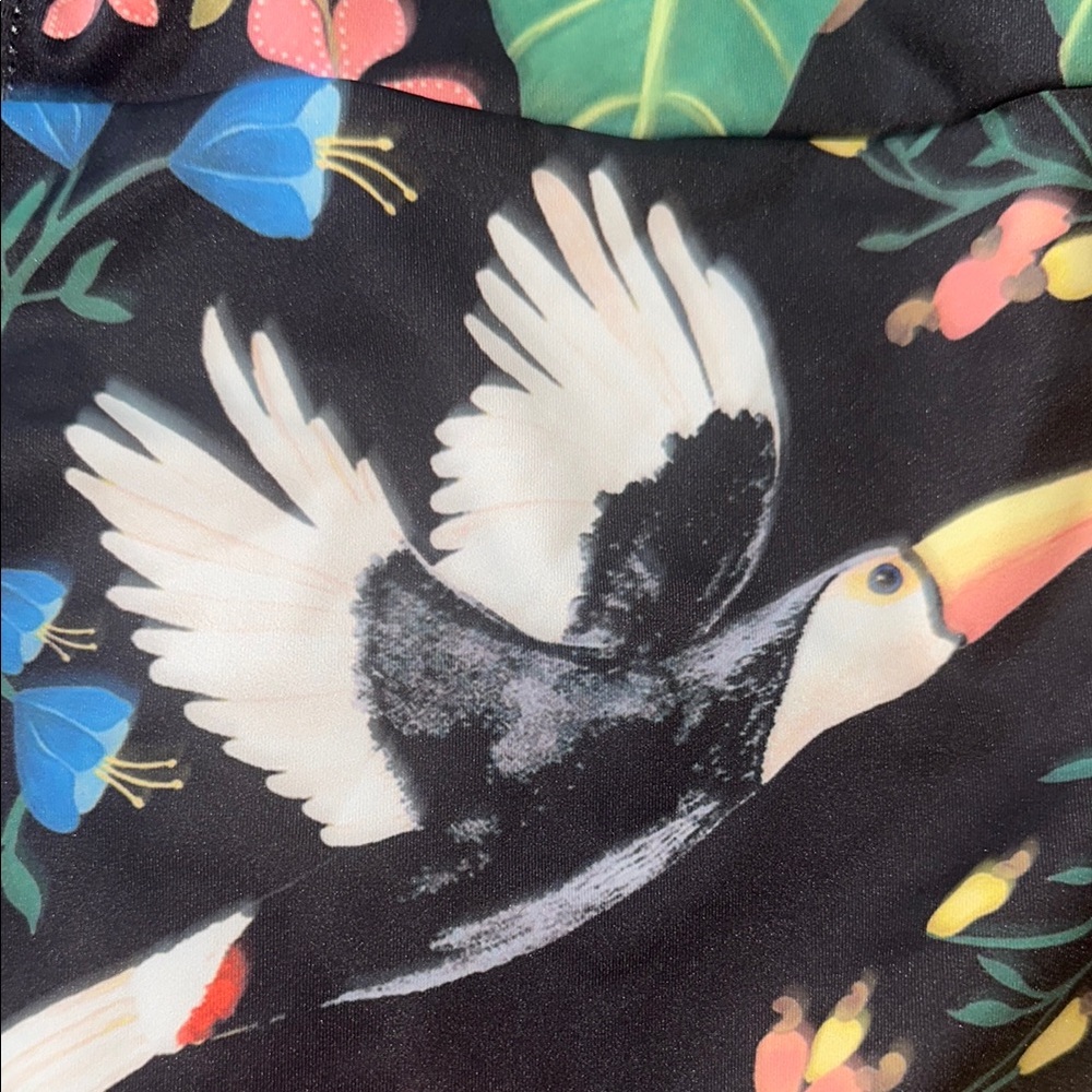 Tropical Print parrot Swimsuit with flirty ruffle Yellow straps xl - Picture 6 of 13
